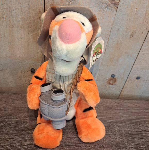Walt Disney World Animal Kingdom Safari Jungle Explorer Tigger Plush Toy Vintage - Picture 3 of 9